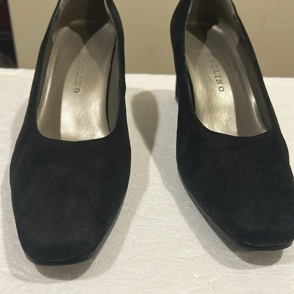 Bandolino suede leather slip on heels pumps from Nordstrom women Size 6.5 black